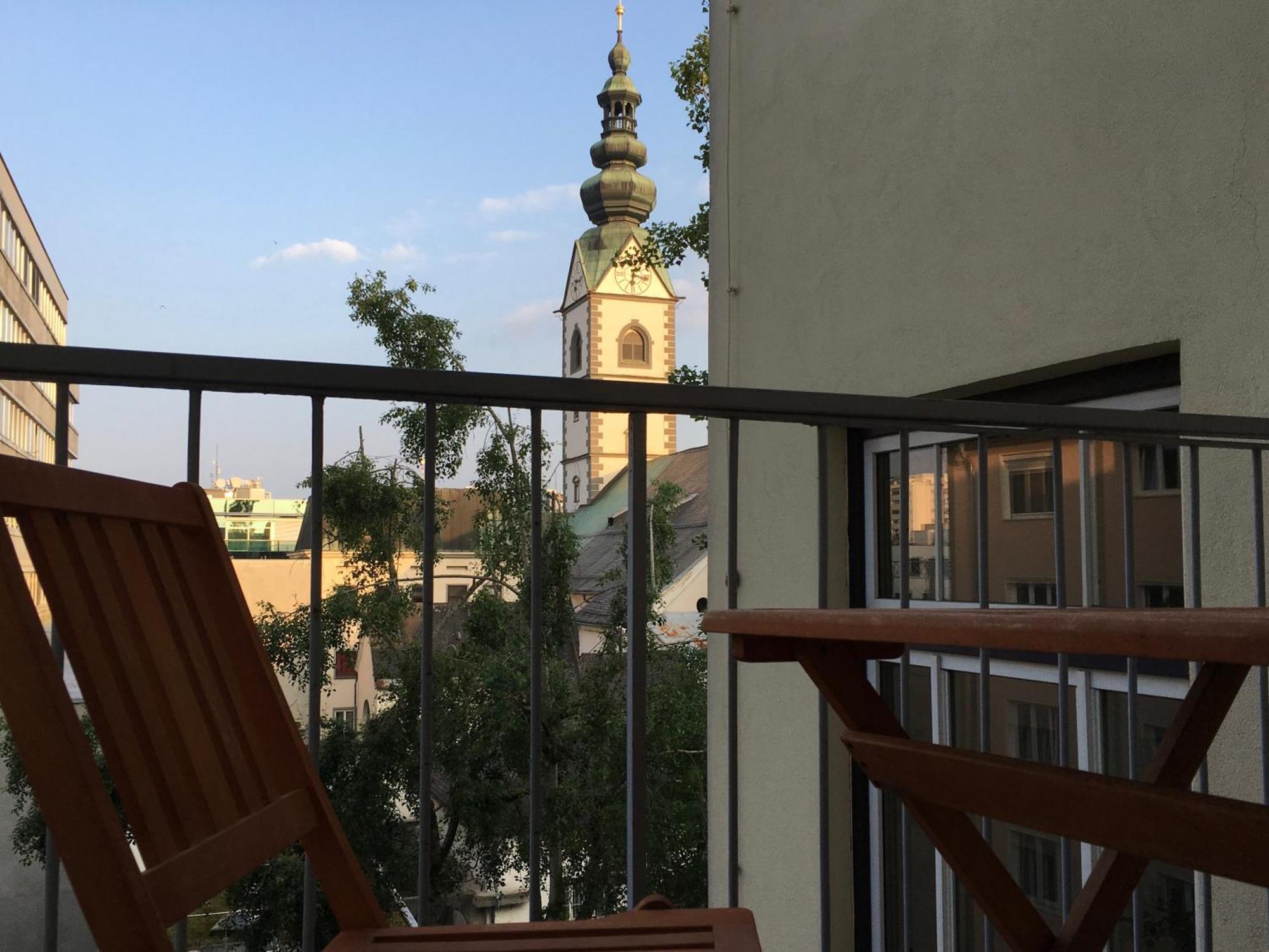 Das Quartier Клагенфурт Екстериор снимка